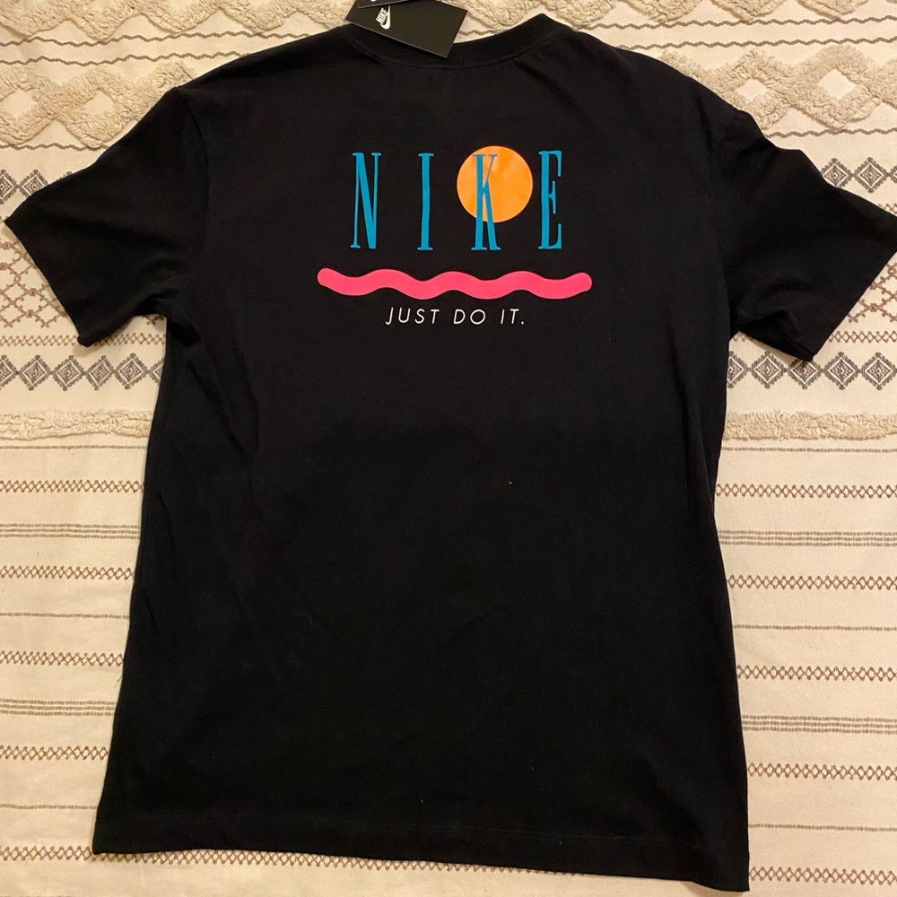 XS Nike black short sleeve T-shirt